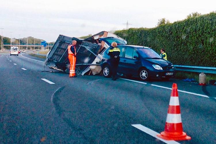 Slingeren met een caravan voorkomen